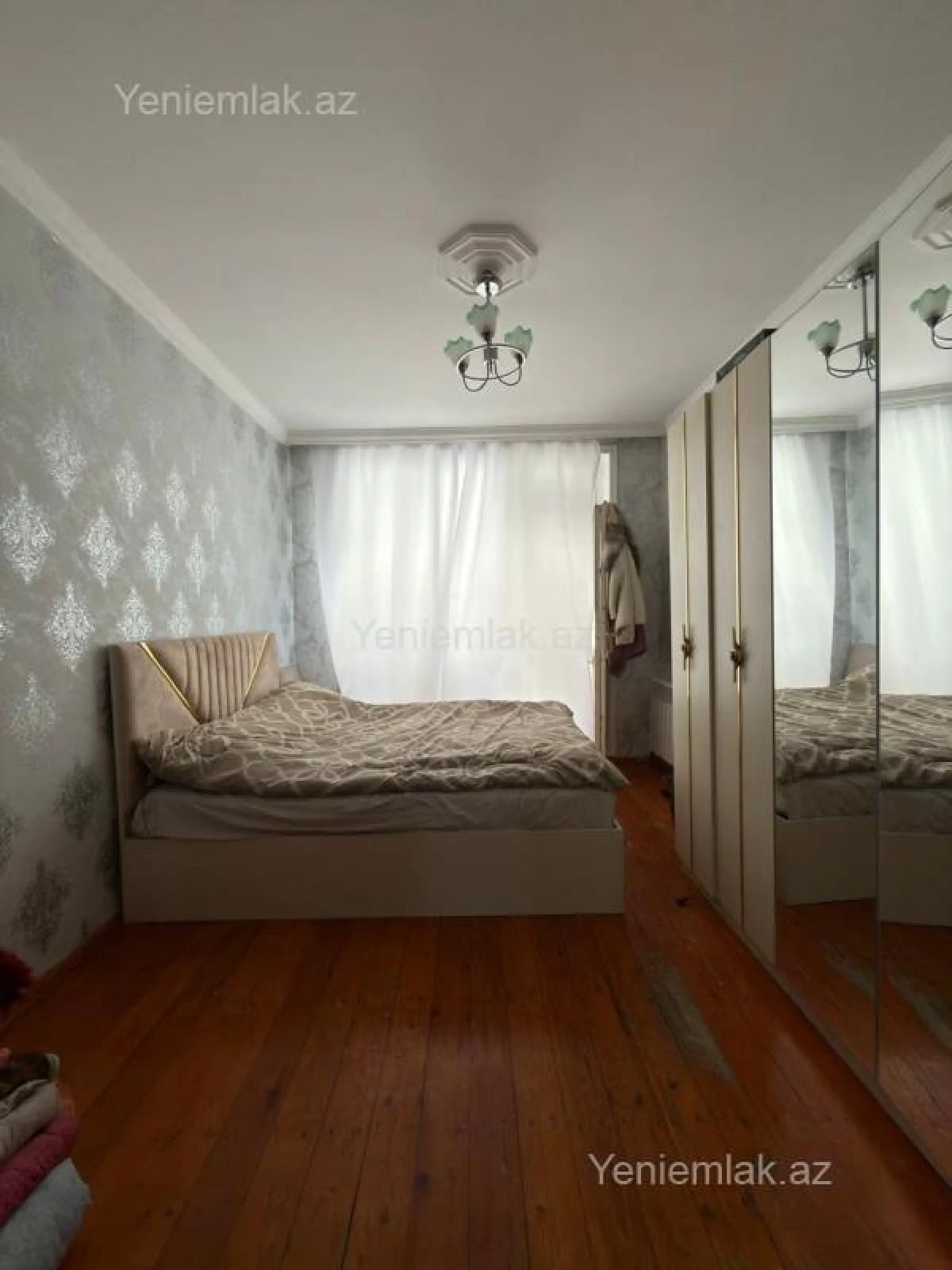 Satılır 3 otaqlı köhnə tikili 91 m²