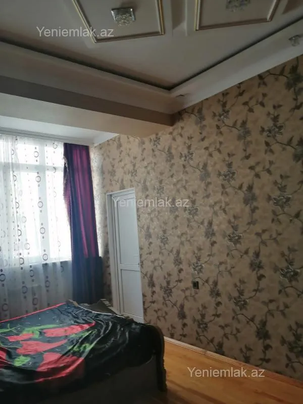 Satılır 3 otaqlı yeni tikili 90 m²