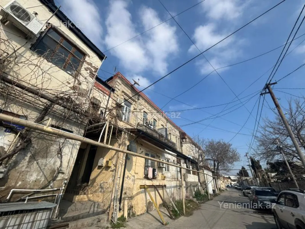 Satılır 2 otaqlı köhnə tikili 45 m²