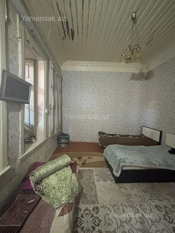 Satılır 2 otaqlı köhnə tikili 45 m²