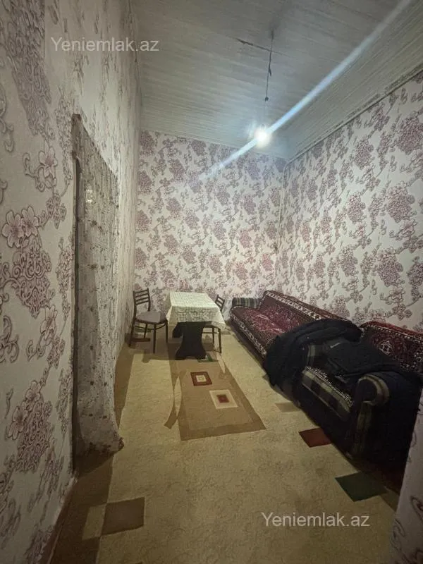 Satılır 2 otaqlı köhnə tikili 45 m²