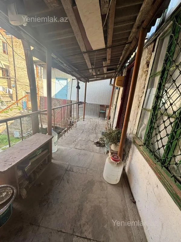 Satılır 2 otaqlı köhnə tikili 45 m²