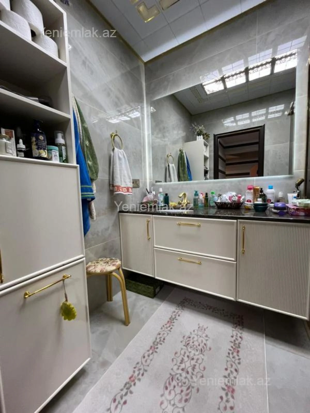 Satılır 3 otaqlı yeni tikili 130 m²