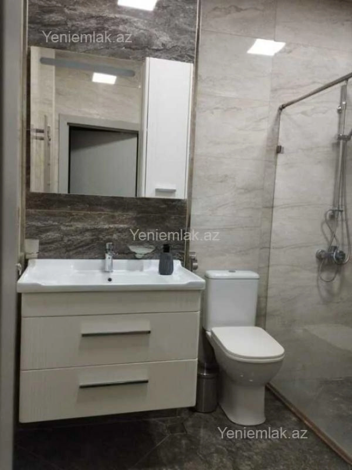 Satılır 2 otaqlı yeni tikili 78 m²