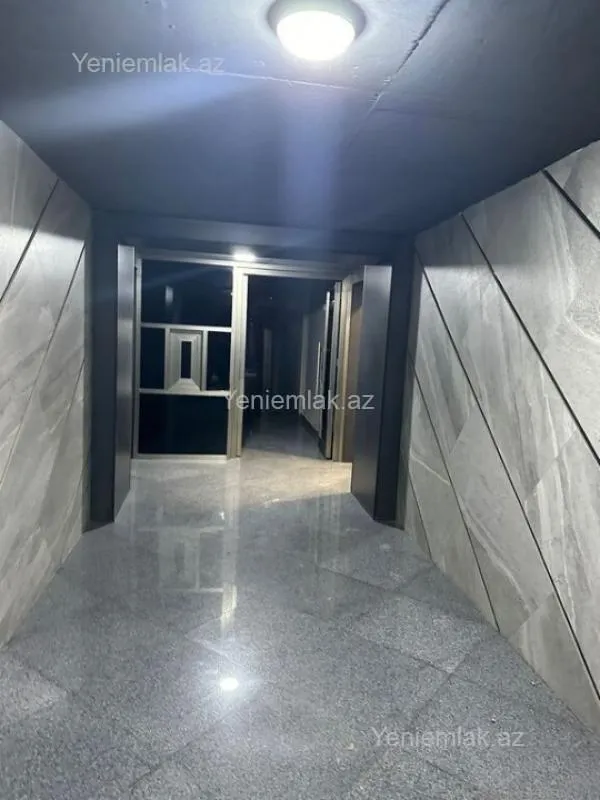 Satılır 2 otaqlı yeni tikili 78 m²