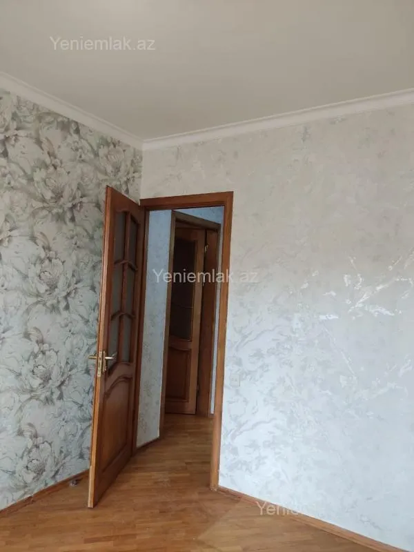 Satılır 2 otaqlı köhnə tikili 65 m²