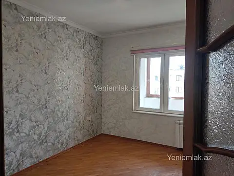 Satılır 2 otaqlı köhnə tikili 65 m²