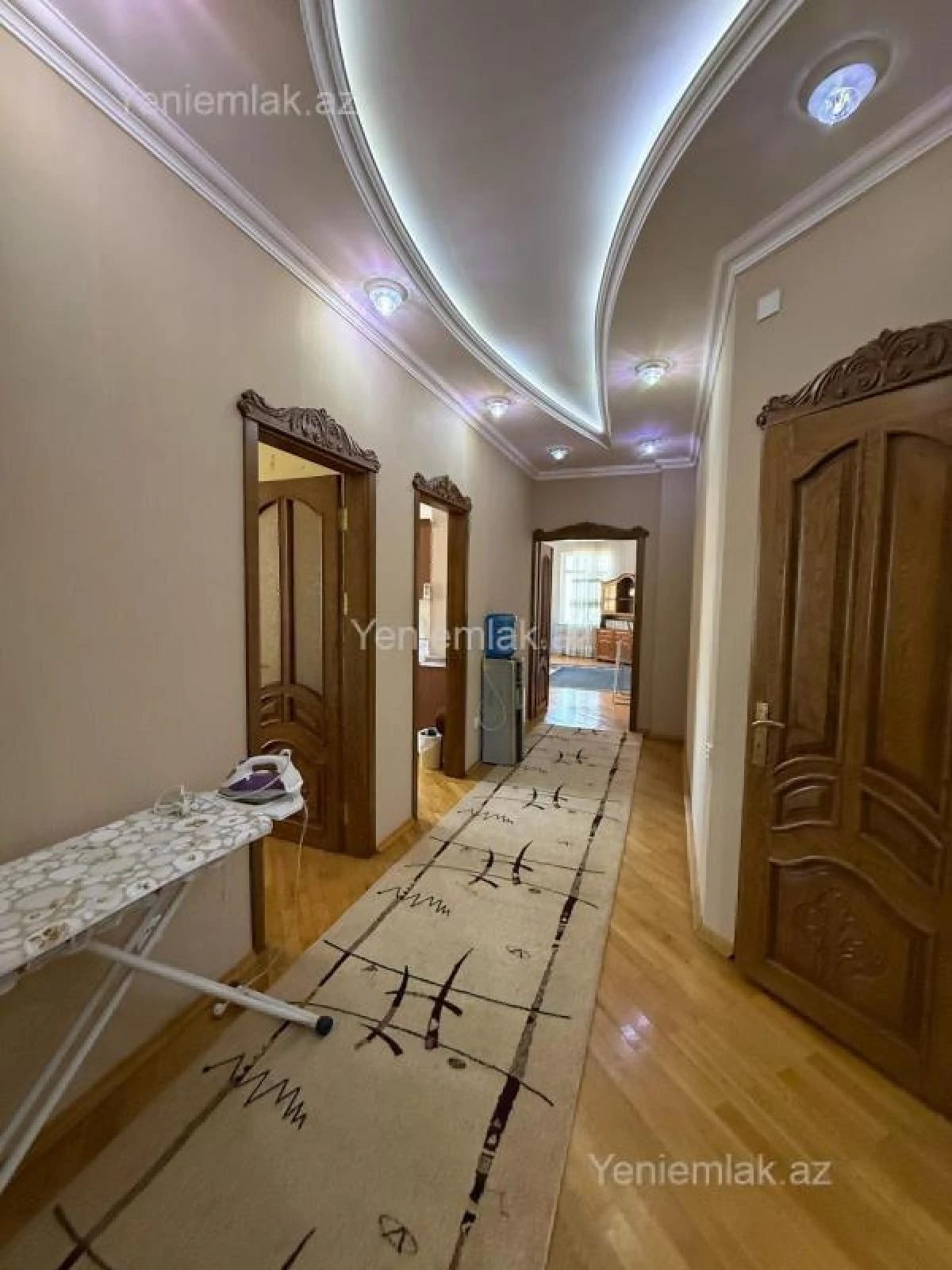Satılır 3 otaqlı yeni tikili 137 m²