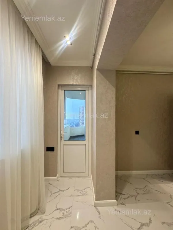 Satılır 2 otaqlı yeni tikili 60 m²