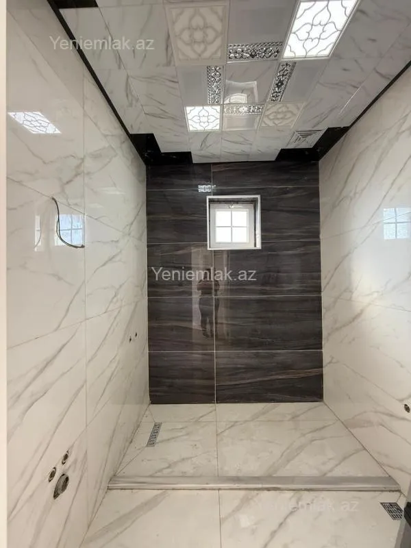 Satılır 5 otaqlı həyət evi 180 m²