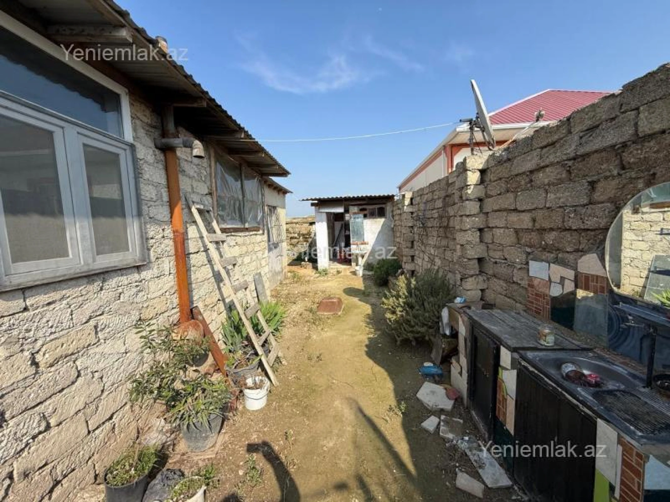 Satılır 2 otaqlı həyət evi 55 m²