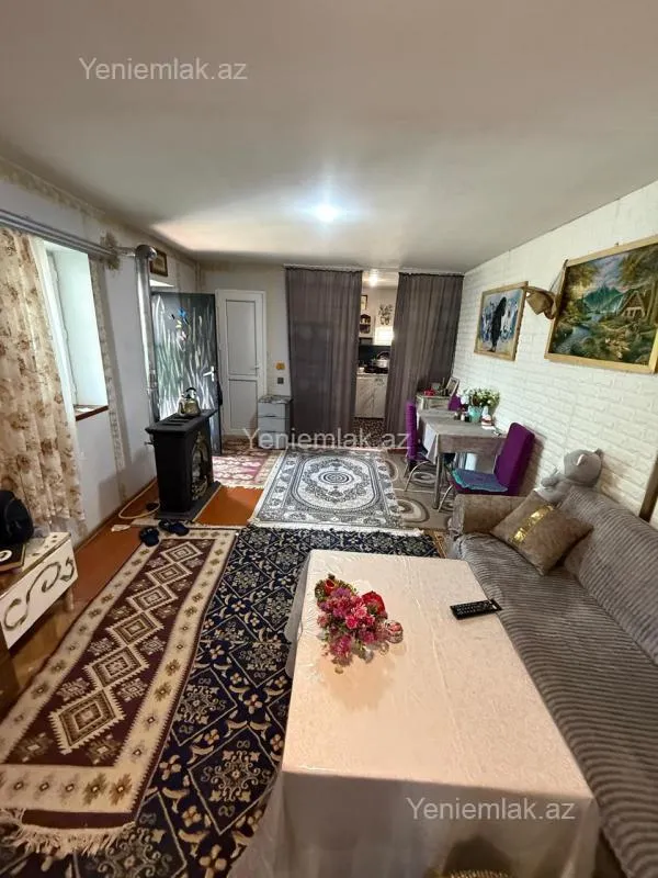 Satılır 2 otaqlı həyət evi 55 m²