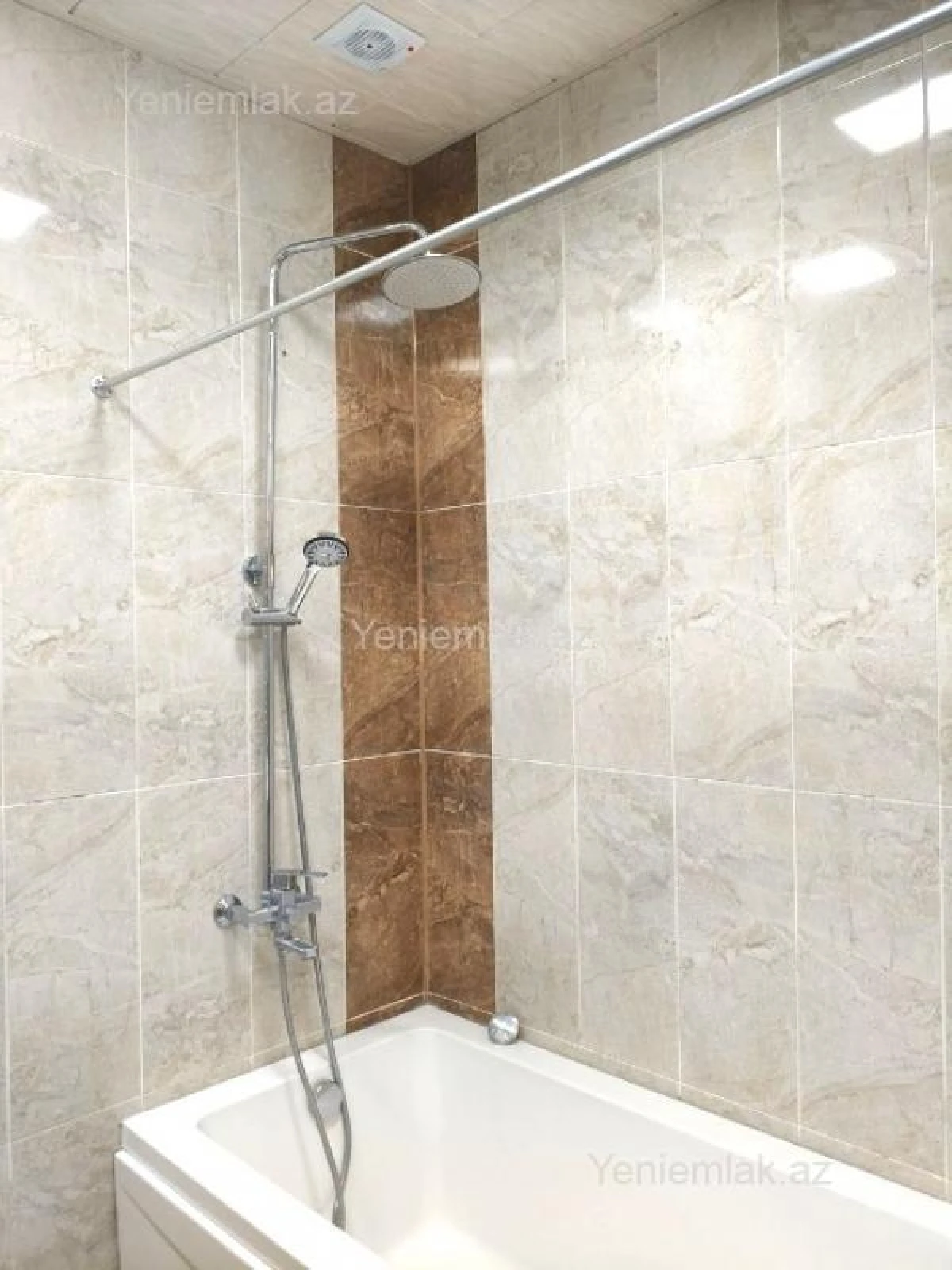 Satılır 3 otaqlı yeni tikili 80 m²