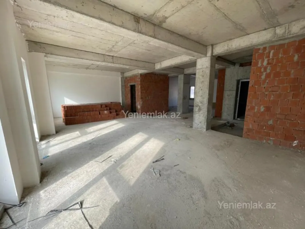 Satılır 4 otaqlı yeni tikili 136 m²