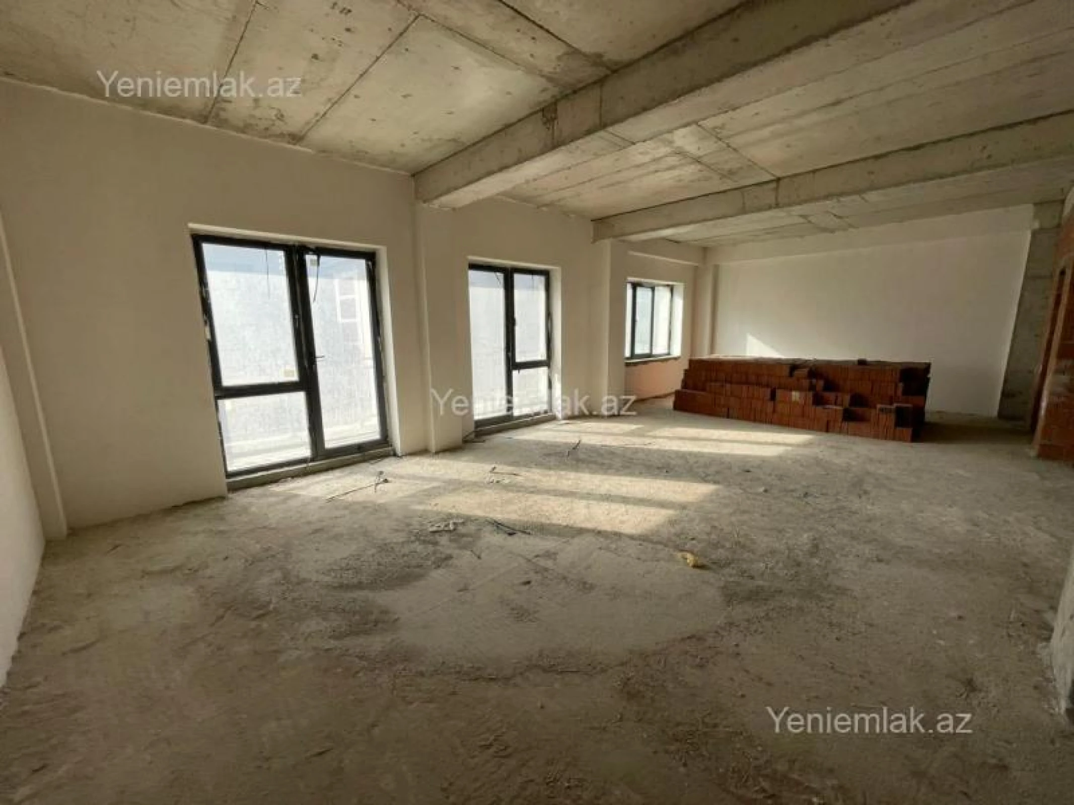 Satılır 4 otaqlı yeni tikili 136 m²