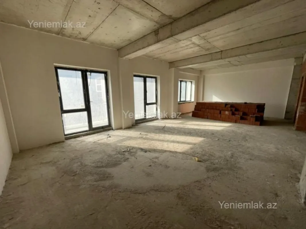 Satılır 4 otaqlı yeni tikili 136 m²