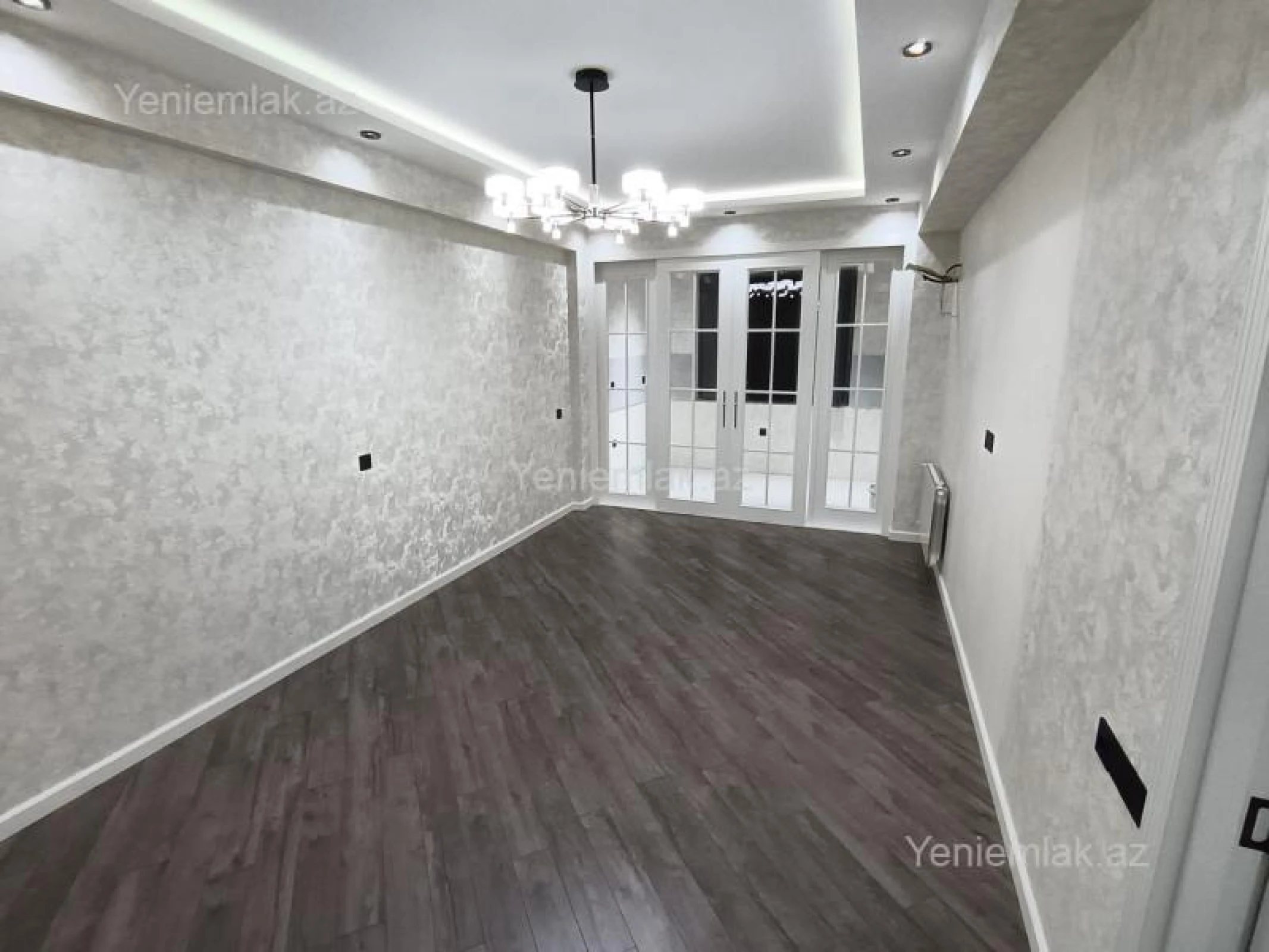 Satılır 3 otaqlı yeni tikili 85 m²
