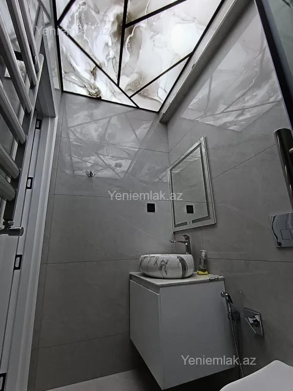 Satılır 3 otaqlı yeni tikili 85 m²