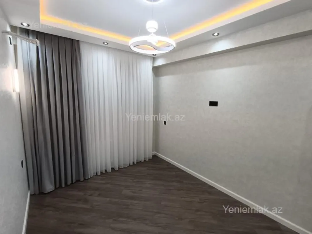 Satılır 3 otaqlı yeni tikili 85 m²