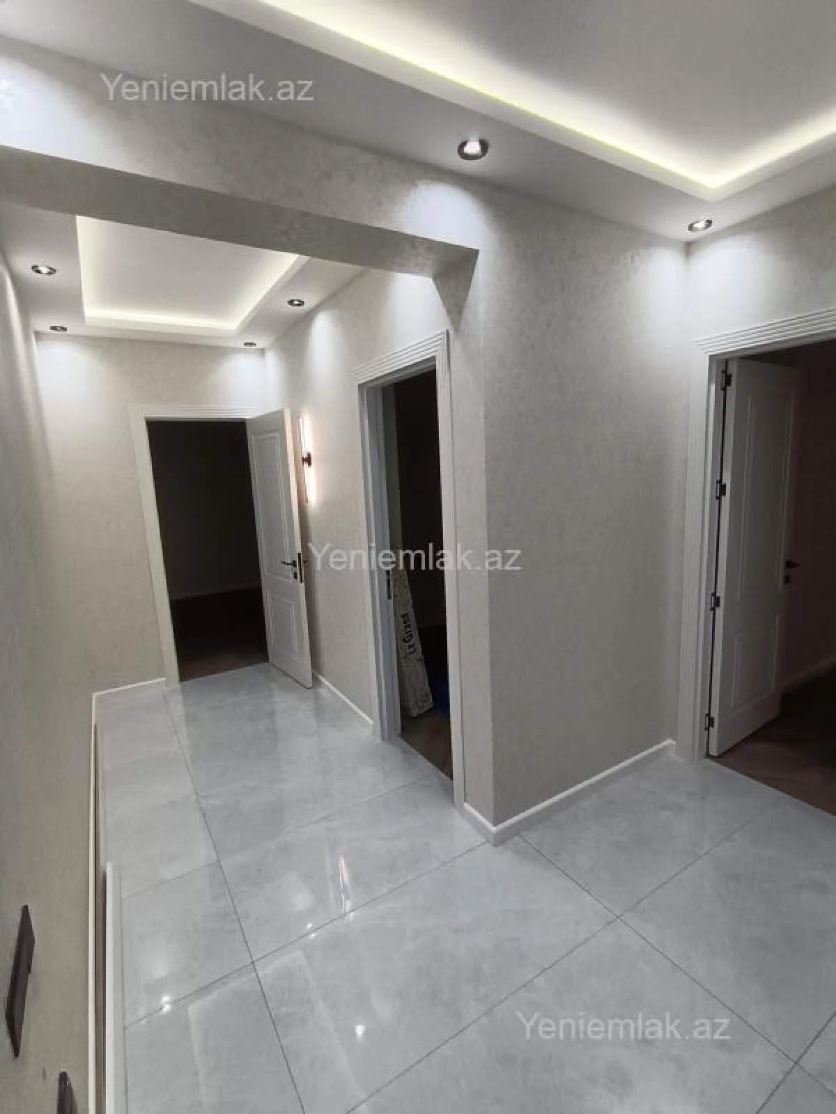 Satılır 3 otaqlı yeni tikili 85 m²