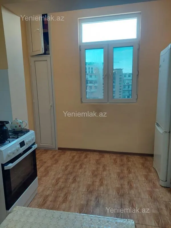 Satılır 3 otaqlı köhnə tikili 80 m²
