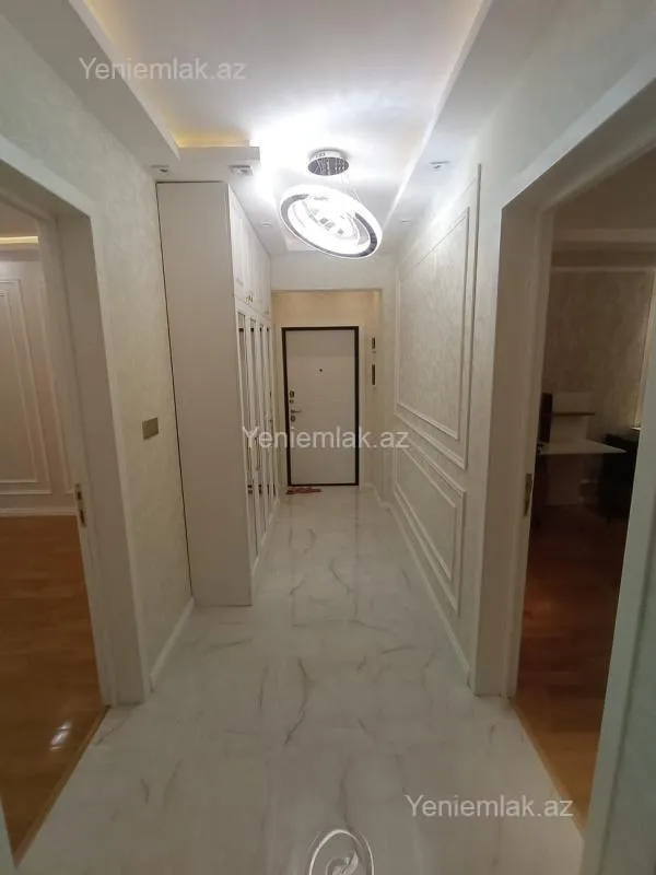 Satılır 3 otaqlı köhnə tikili 90 m²