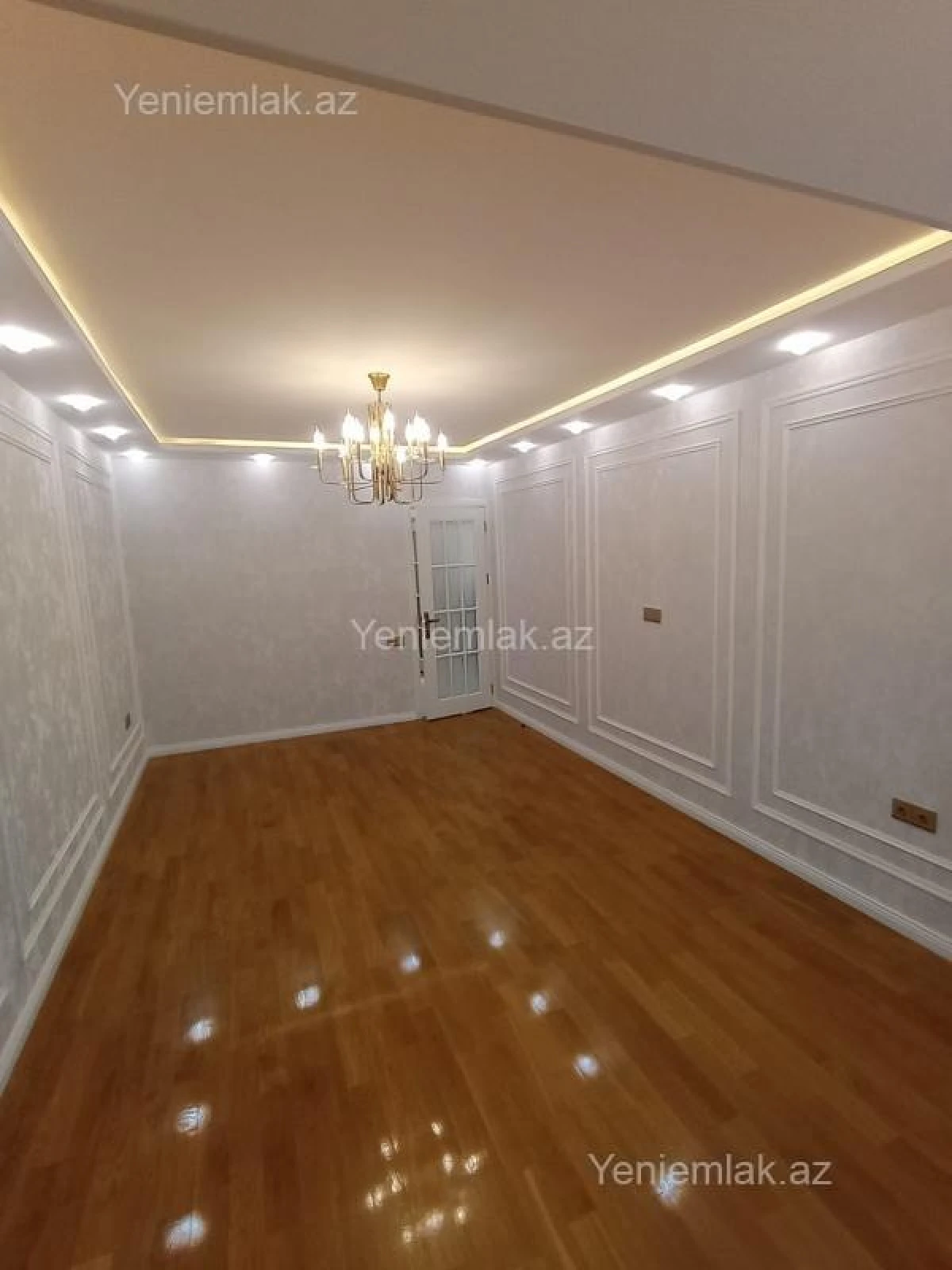 Satılır 3 otaqlı köhnə tikili 90 m²