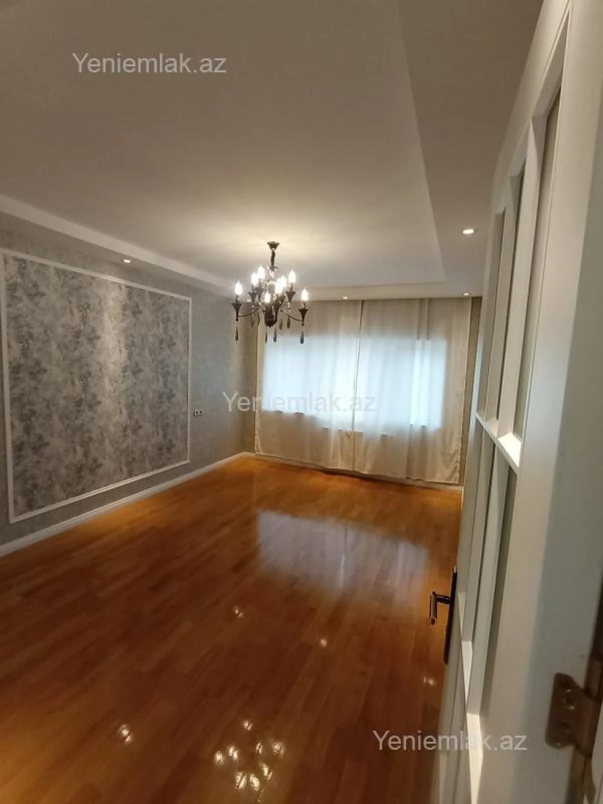 Satılır 3 otaqlı köhnə tikili 90 m²