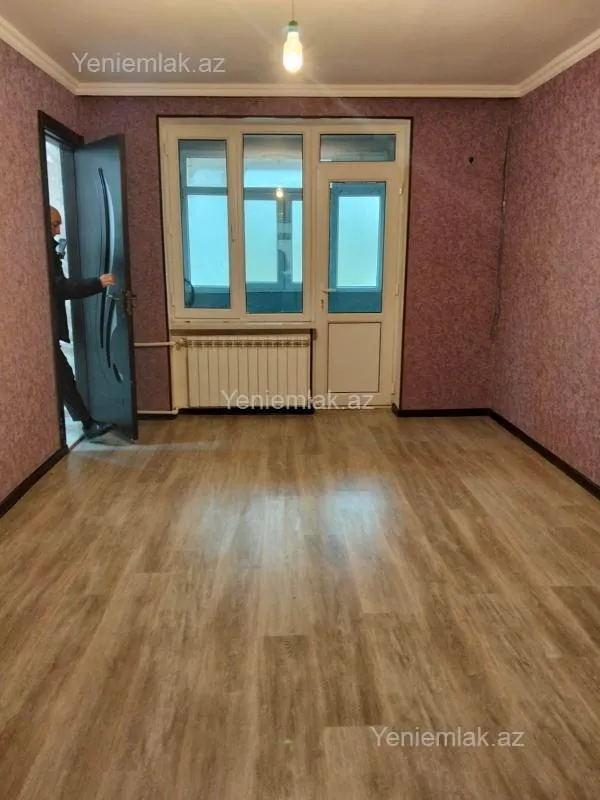 Satılır 3 otaqlı köhnə tikili 60 m²