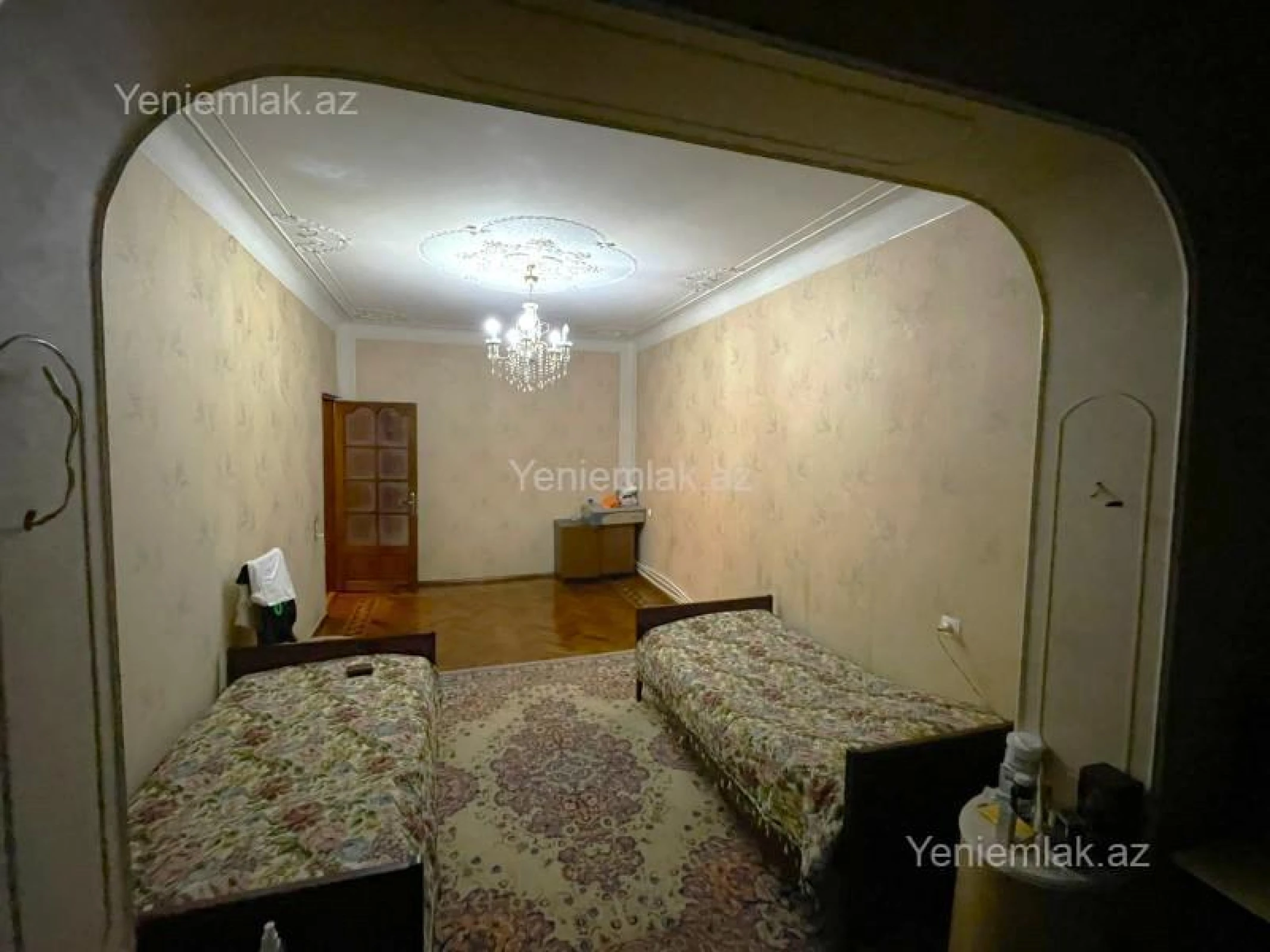 Satılır 3 otaqlı köhnə tikili 90 m²