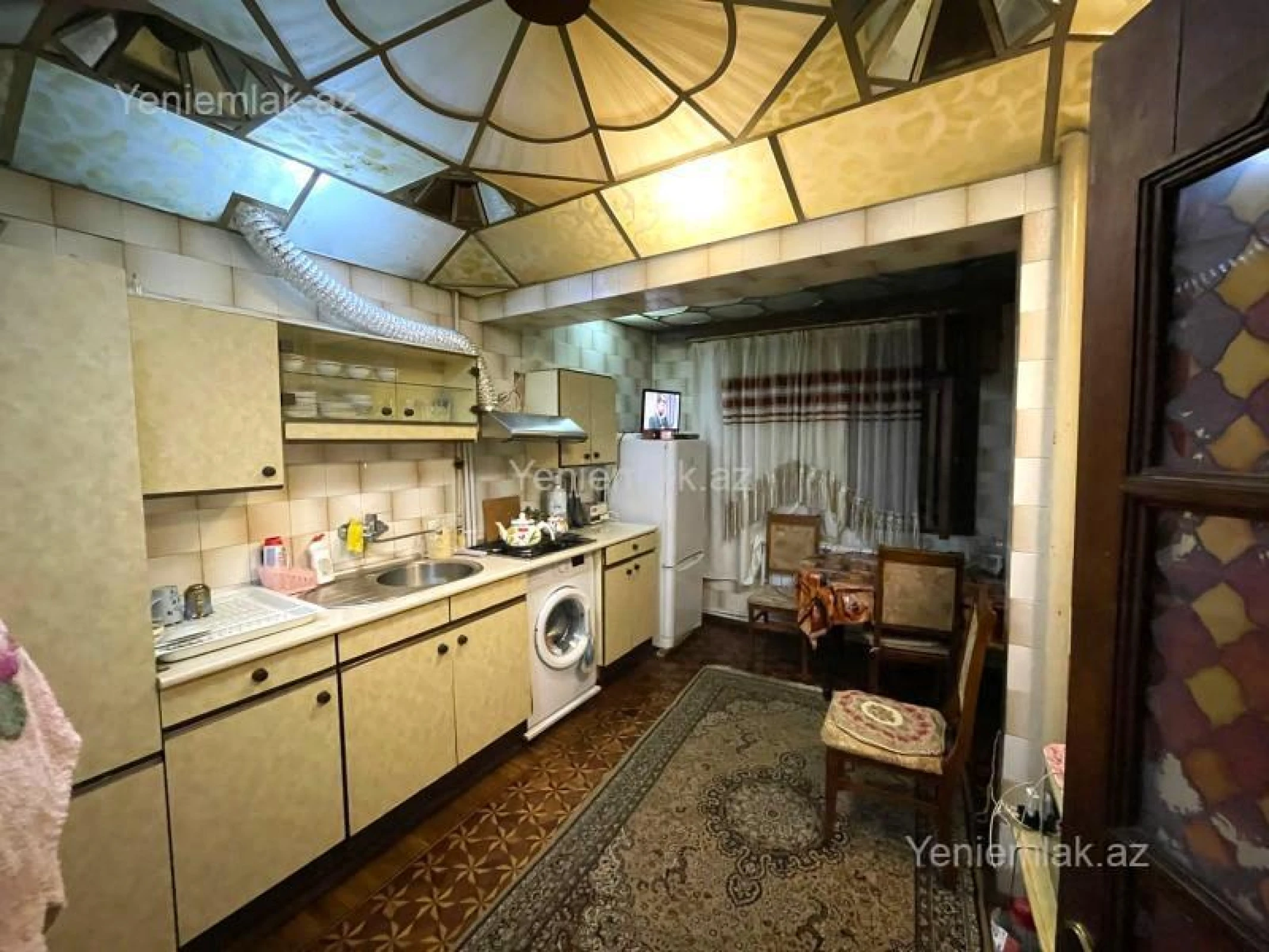 Satılır 3 otaqlı köhnə tikili 90 m²