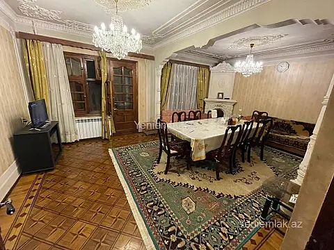 Satılır 3 otaqlı köhnə tikili 90 m²