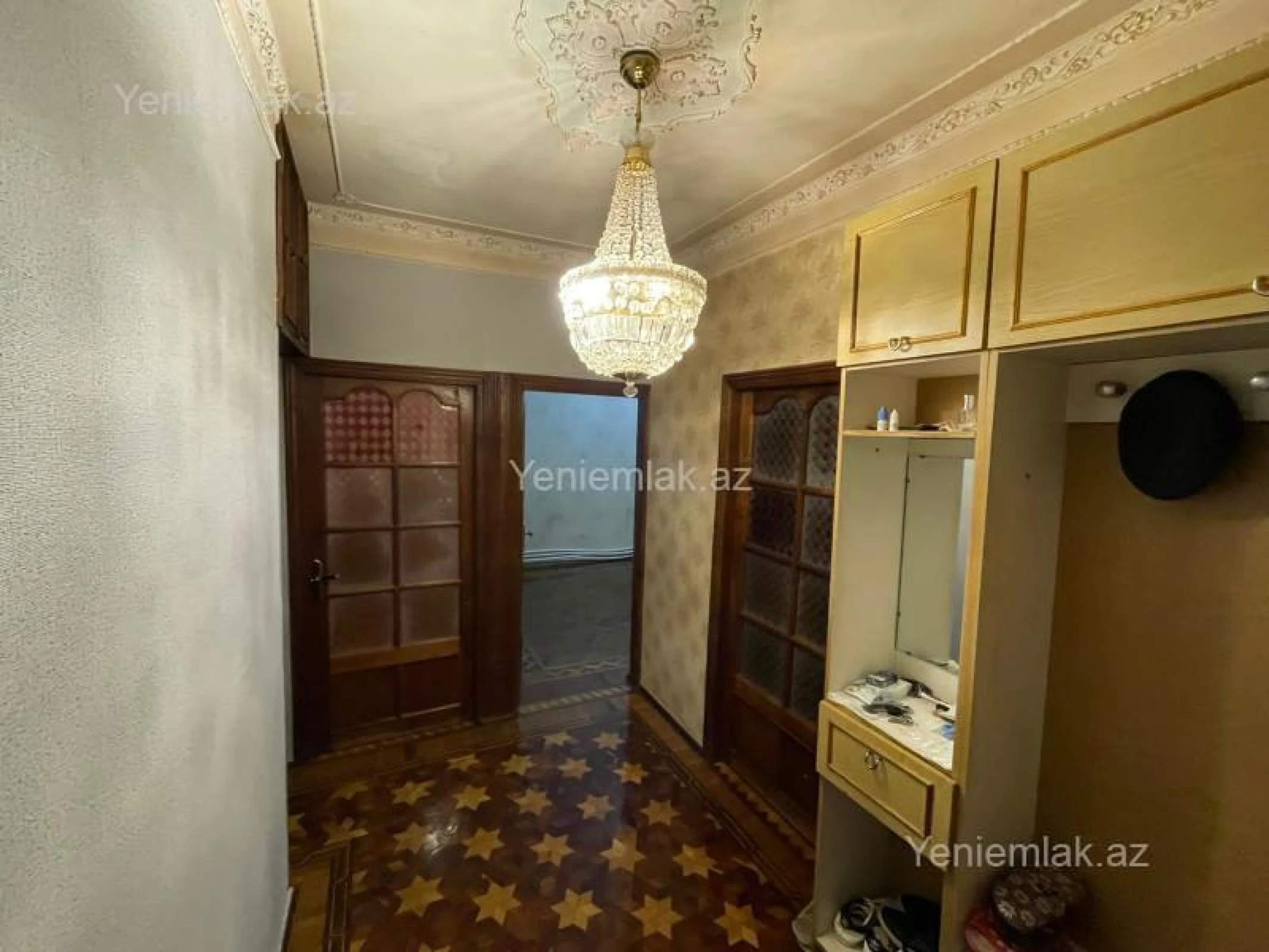 Satılır 3 otaqlı köhnə tikili 90 m²