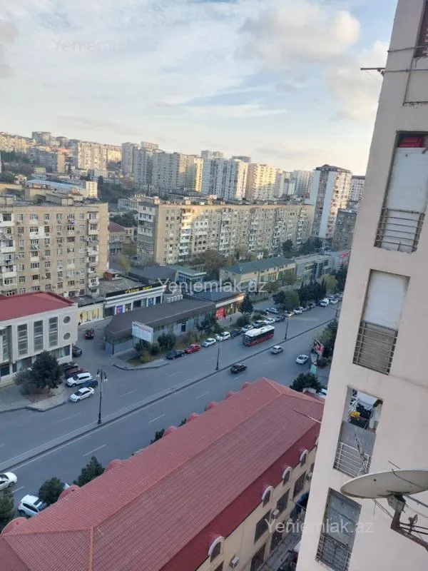 Satılır 4 otaqlı yeni tikili 80 m²