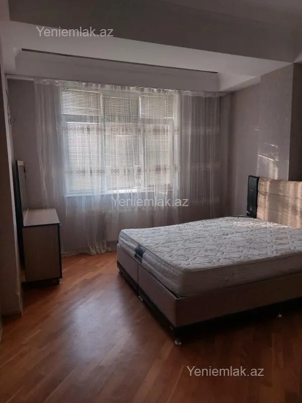 Satılır 4 otaqlı yeni tikili 80 m²