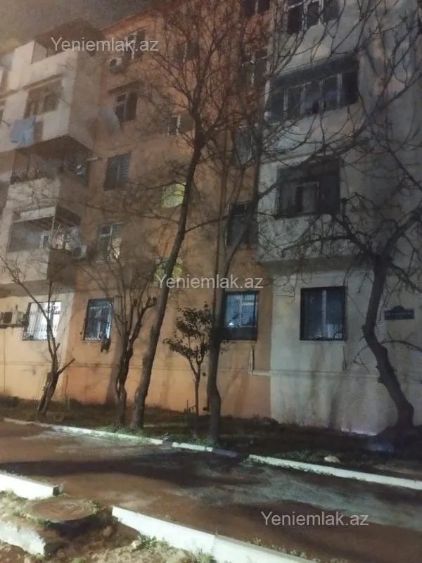 Satılır 1 otaqlı köhnə tikili 30 m²