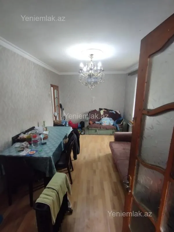 Satılır 1 otaqlı köhnə tikili 30 m²