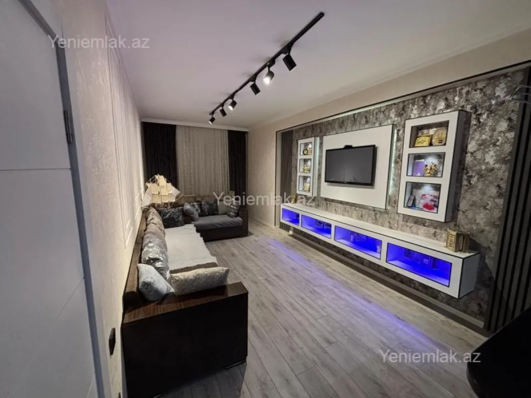 Satılır 3 otaqlı yeni tikili 85 m²