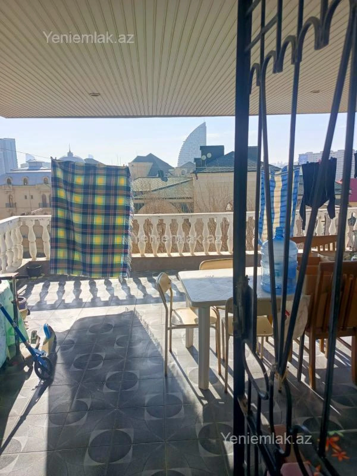 Satılır 3 otaqlı köhnə tikili 110 m²