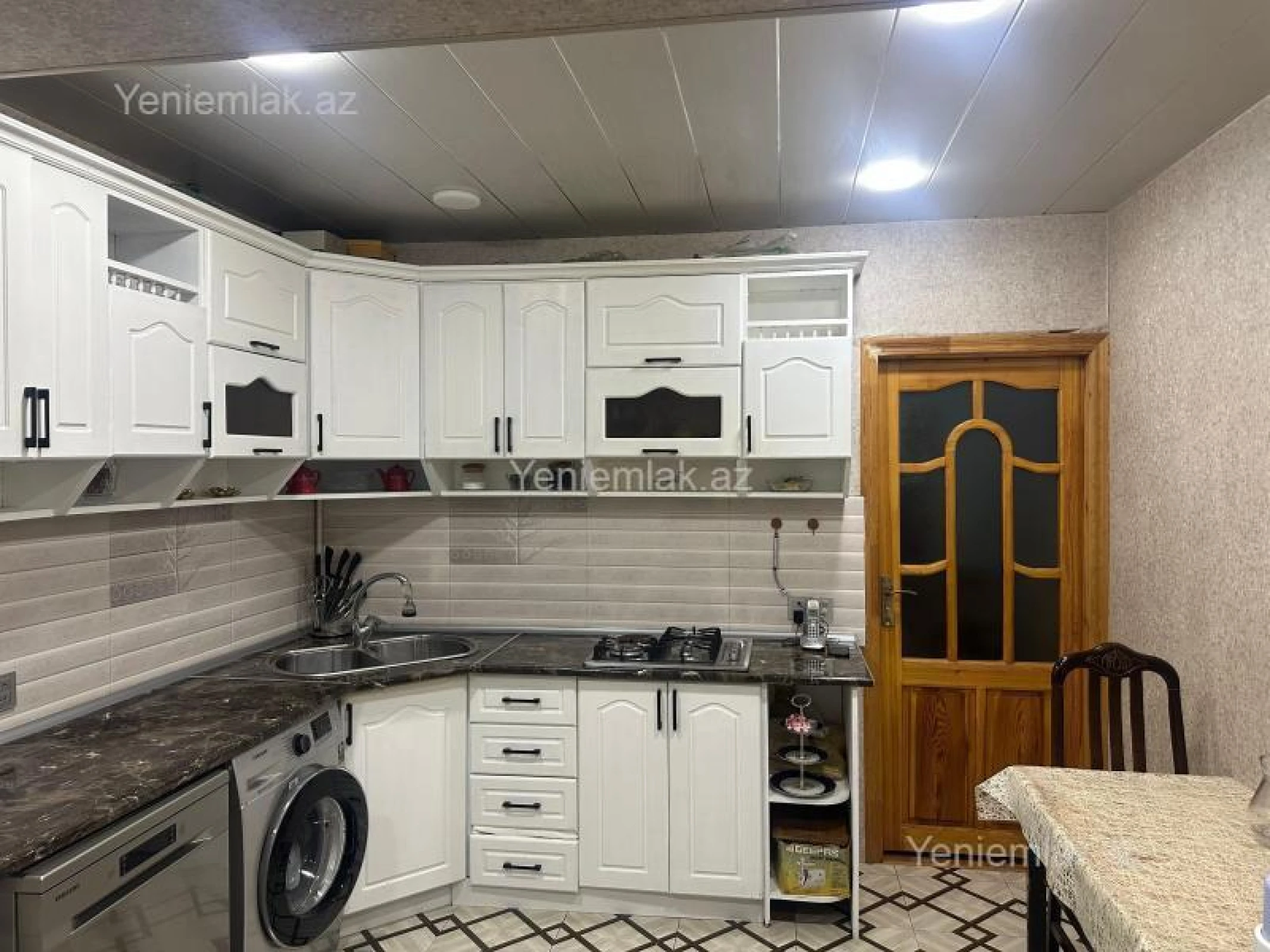 Satılır 3 otaqlı köhnə tikili 60 m²