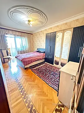 Satılır 3 otaqlı köhnə tikili 90 m²