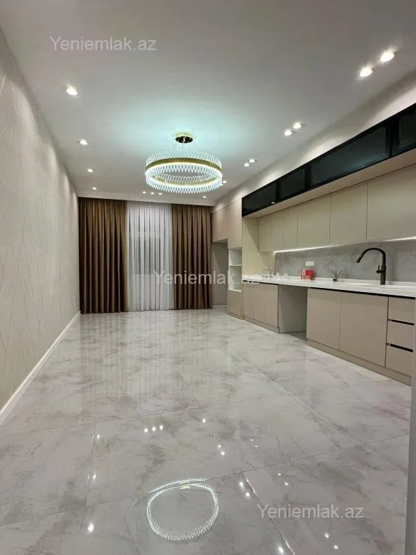 Satılır 3 otaqlı yeni tikili 136 m²