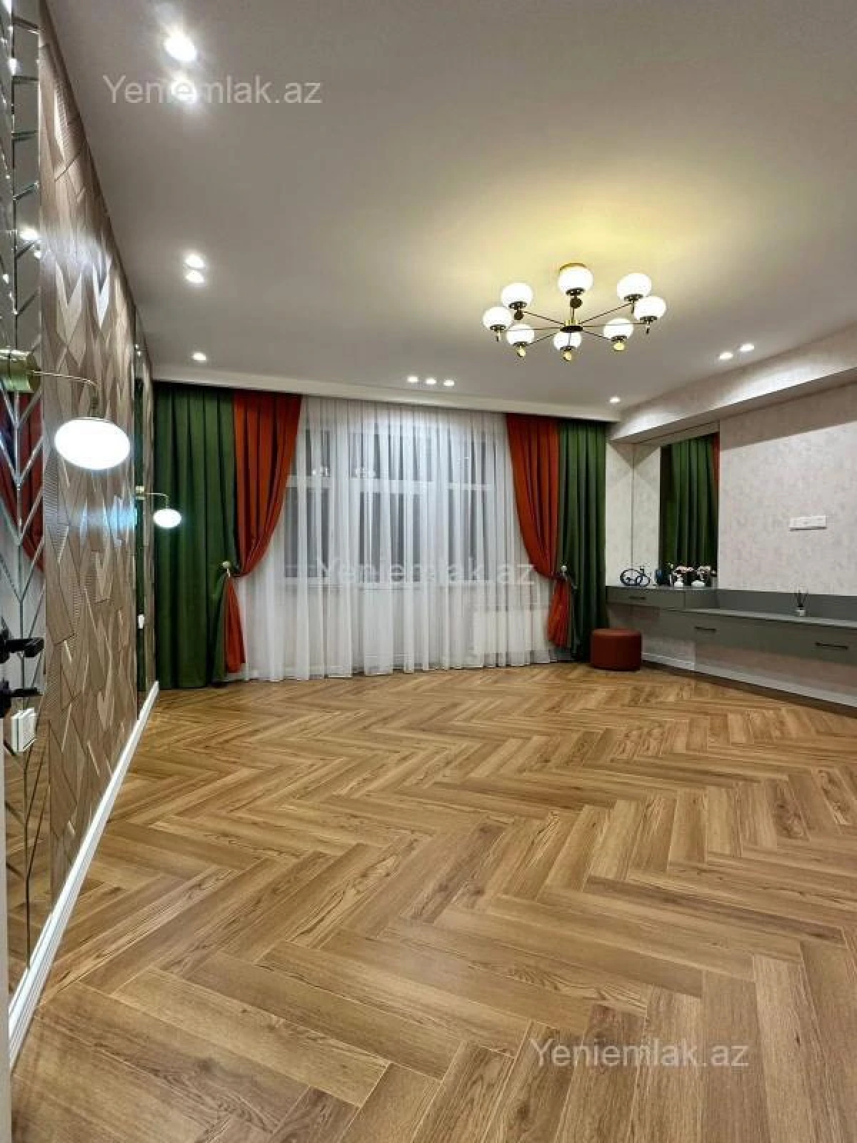 Satılır 3 otaqlı yeni tikili 136 m²