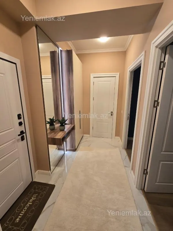 Satılır 3 otaqlı yeni tikili 70 m²