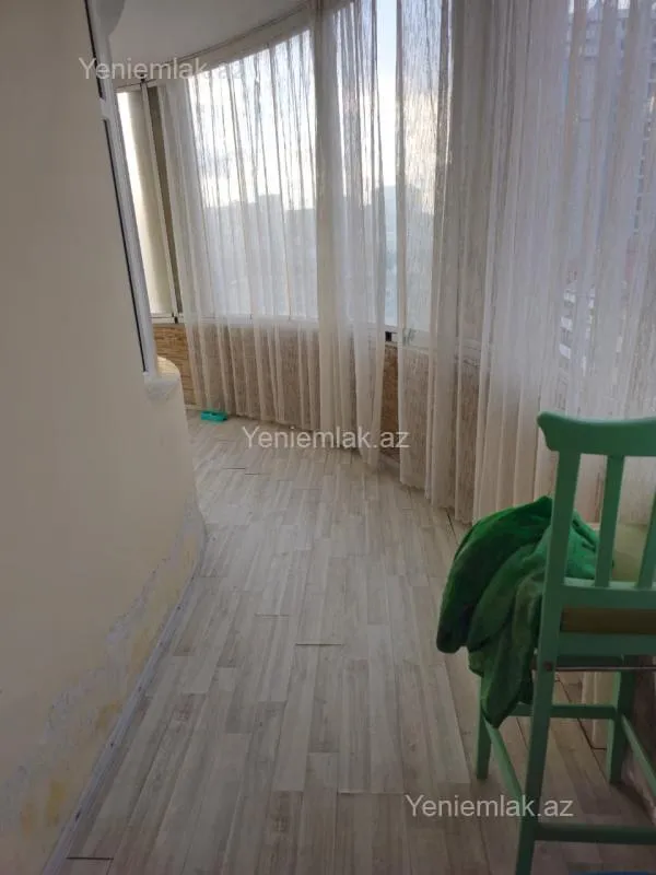 Satılır 3 otaqlı yeni tikili 130 m²