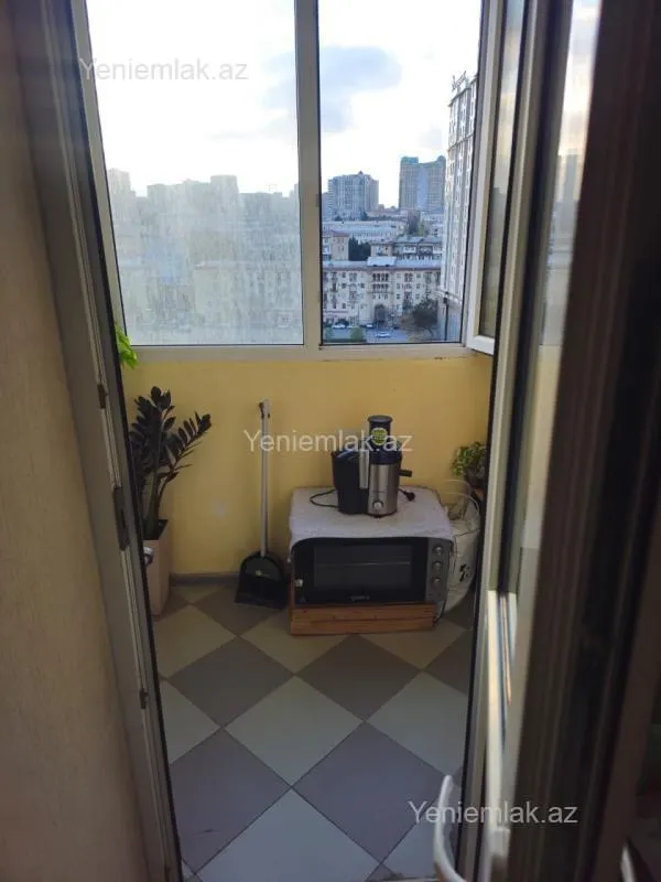 Satılır 3 otaqlı yeni tikili 130 m²