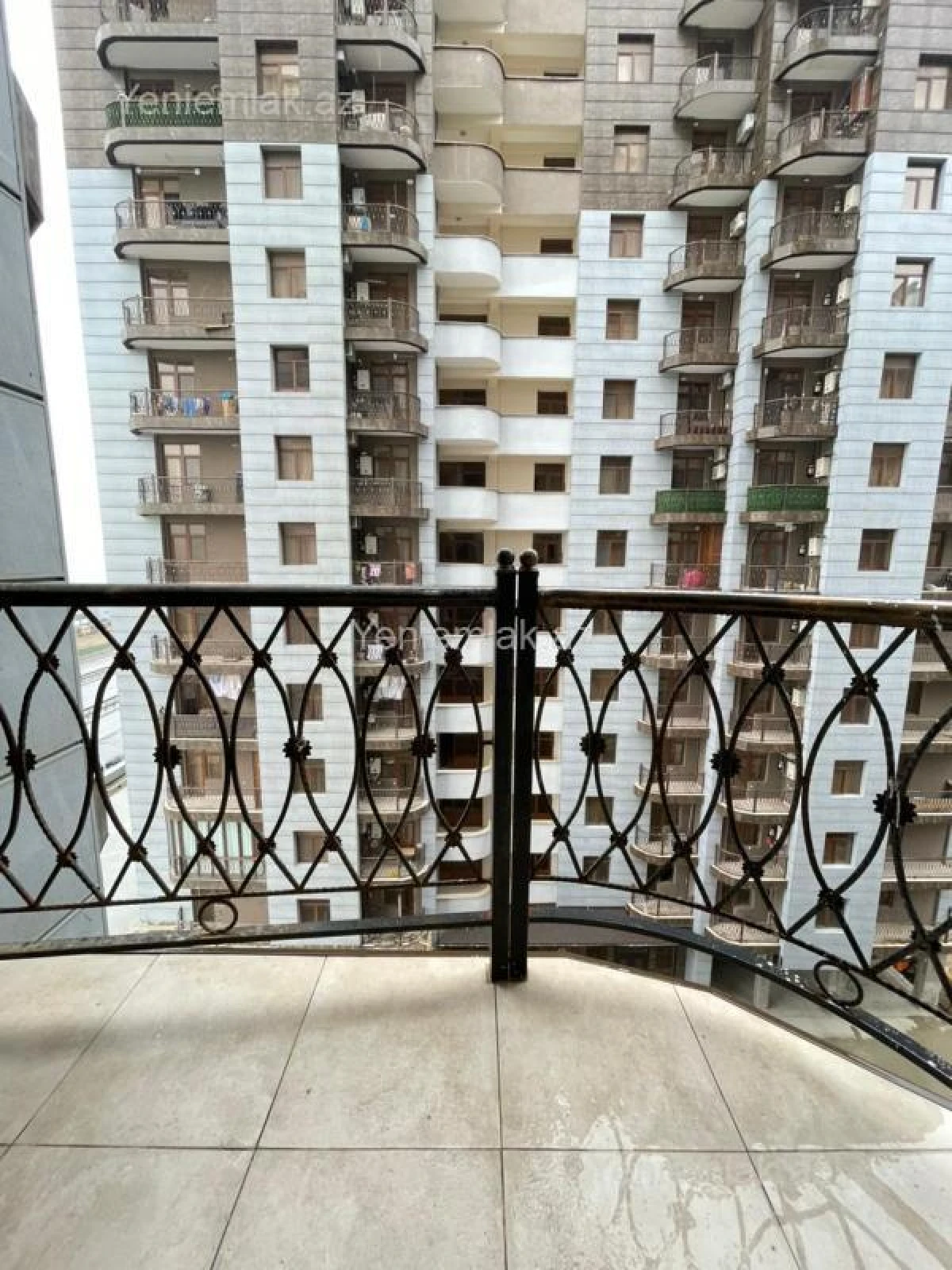 Satılır 2 otaqlı yeni tikili 71.5 m²