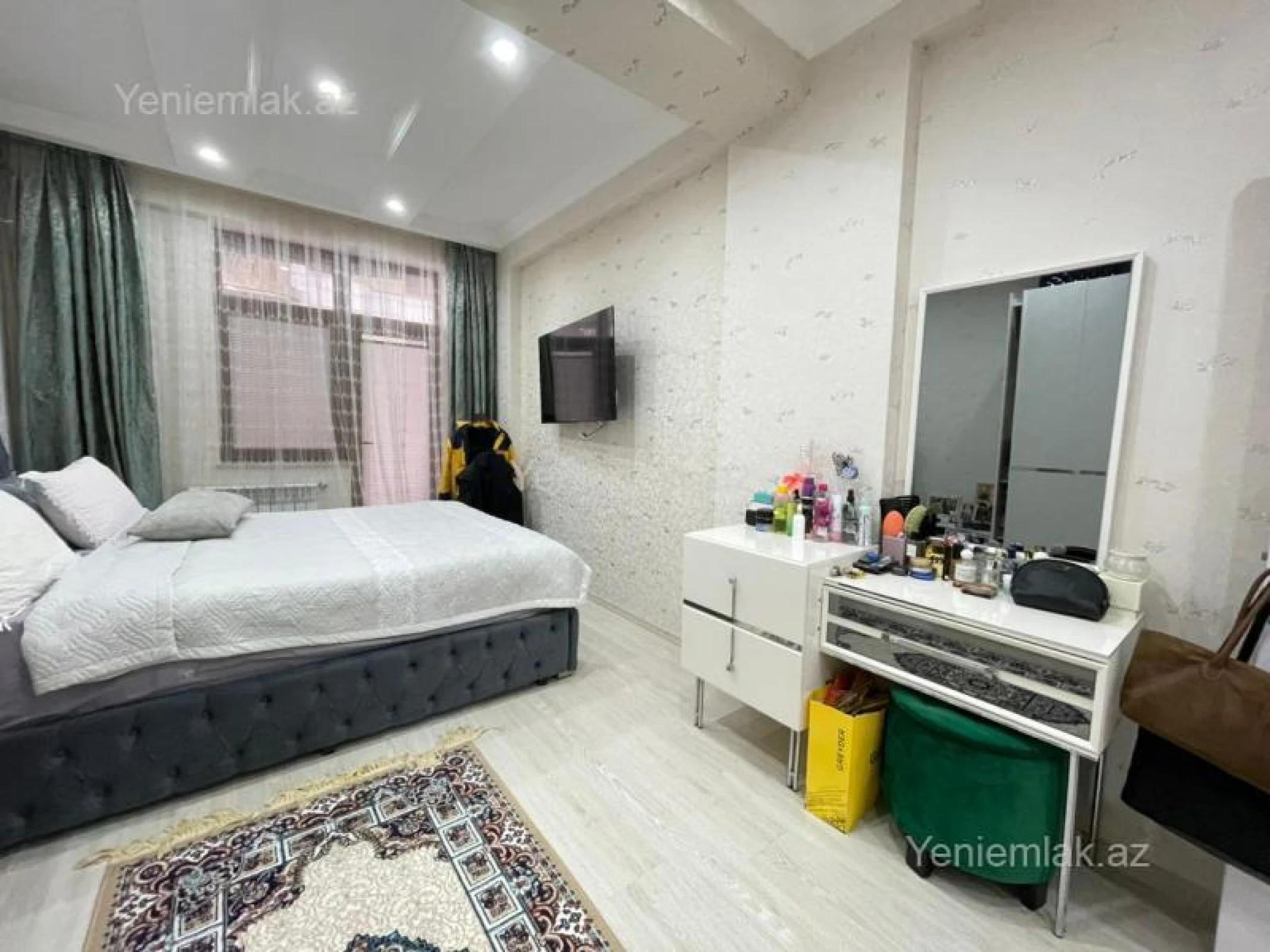 Satılır 2 otaqlı yeni tikili 71.5 m²