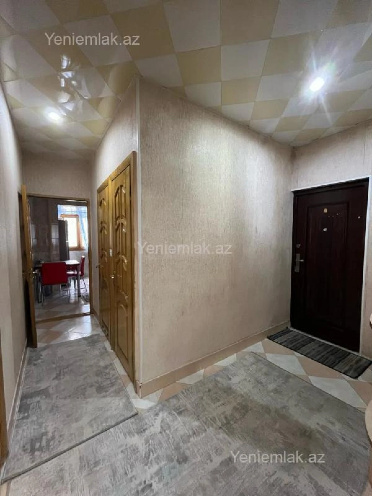 Satılır 3 otaqlı köhnə tikili 80 m²