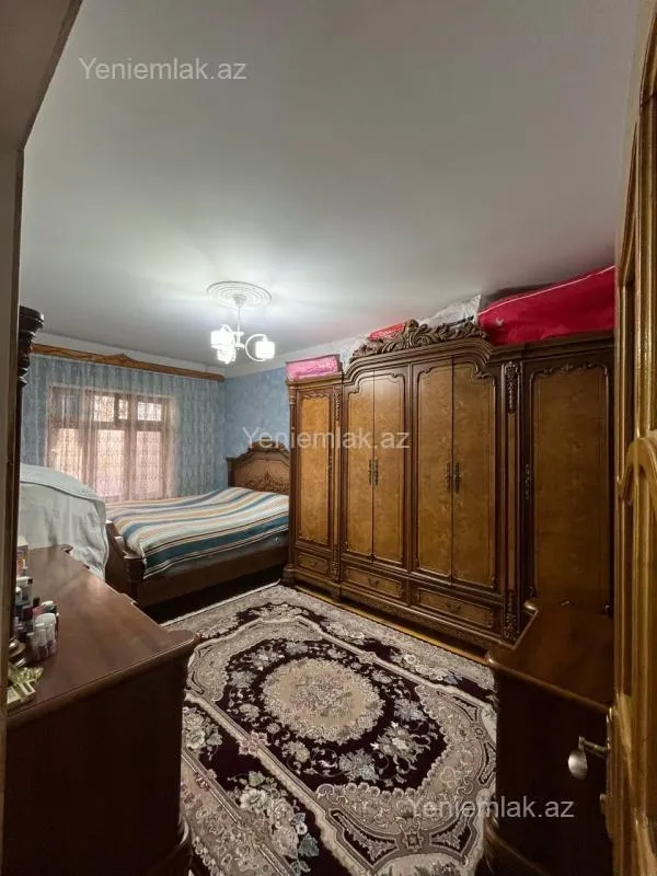 Satılır 3 otaqlı köhnə tikili 80 m²